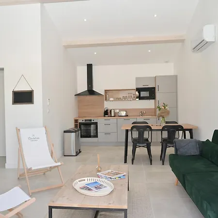 Maison Plain Pied Avec Parking Et Climatisation A Saint-vivien - Fr-1-706-35 Holiday home Saint-Vivien (Charente-Maritime)