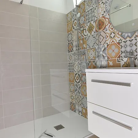 Maison Plain Pied Avec Parking Et Climatisation A Saint-vivien - Fr-1-706-35 Holiday home